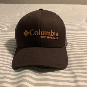 Men’s Columbia deer emblem fitted Cap